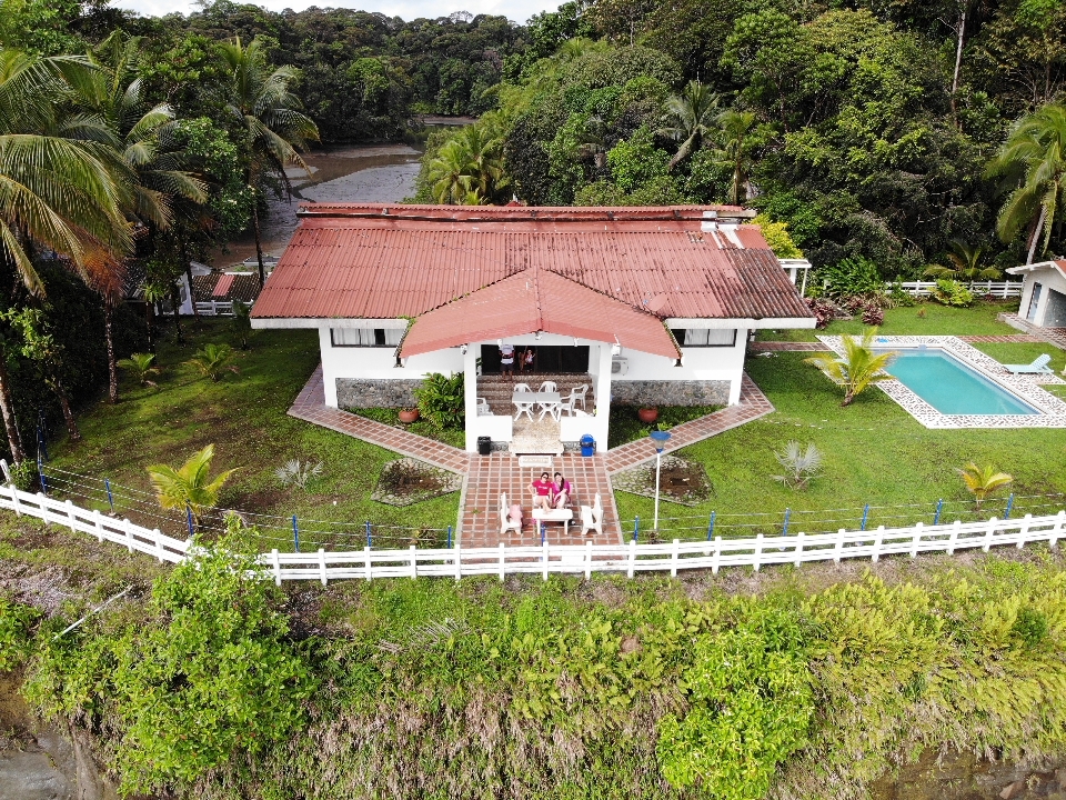 CABAÑA V.I.P