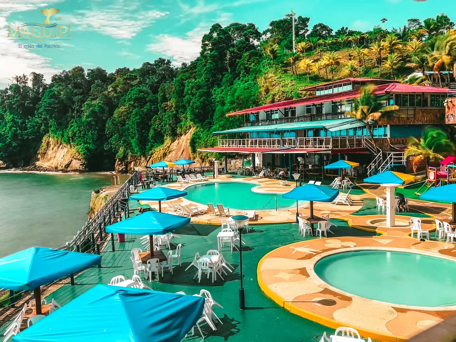 Piscina desde arriba Hotel Magüipi