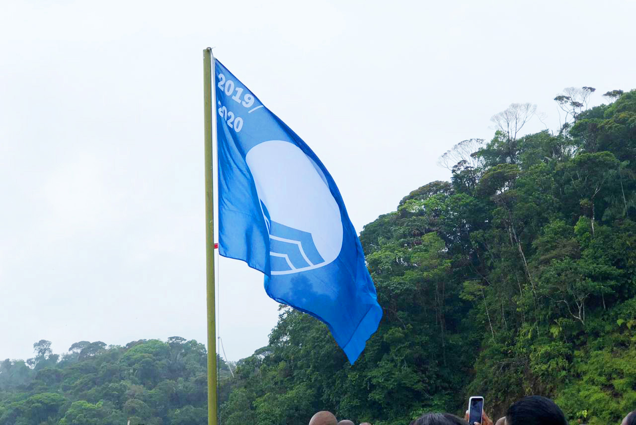 BANDERA AZUL / BLUE FLAG